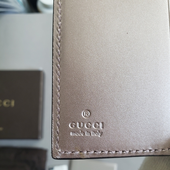 Gucci Heart MicroGuccissima Patent Leather Card Holder | Pink | Rose - Picture 8 of 12